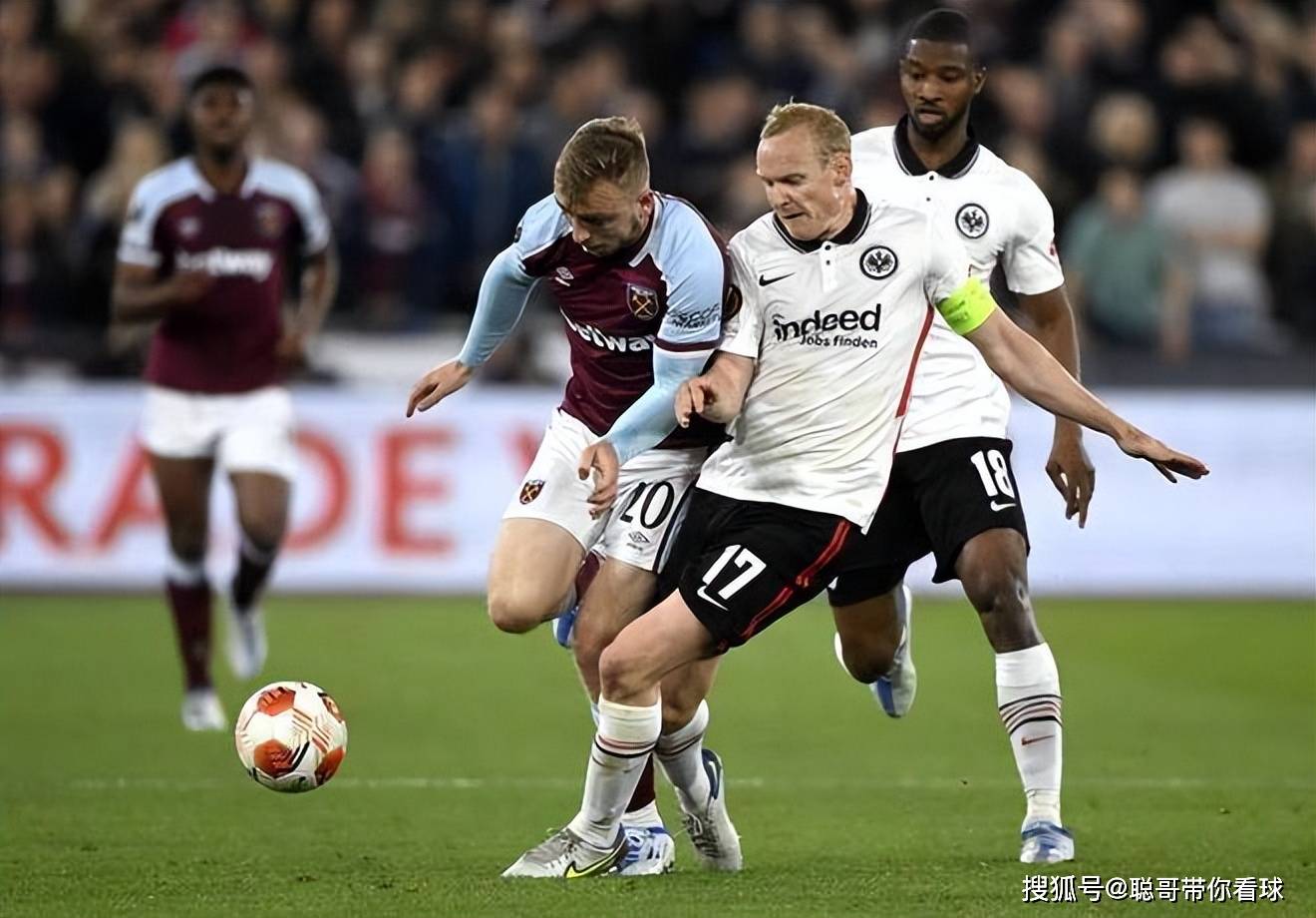 开元棋牌app- 阿扎伦卡场地慢球儿基本功训练 